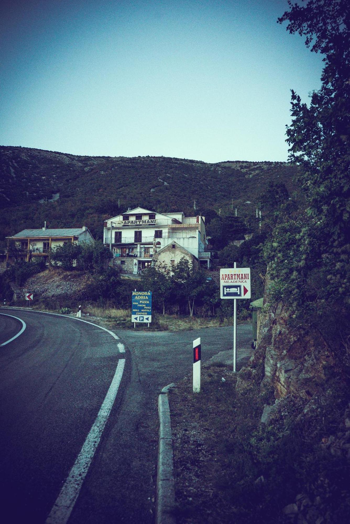 Apartments Mladenka Senj  Luaran gambar
