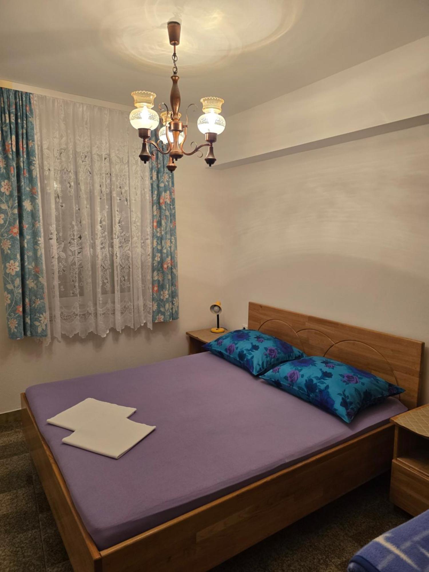 Apartments Mladenka Senj  Luaran gambar