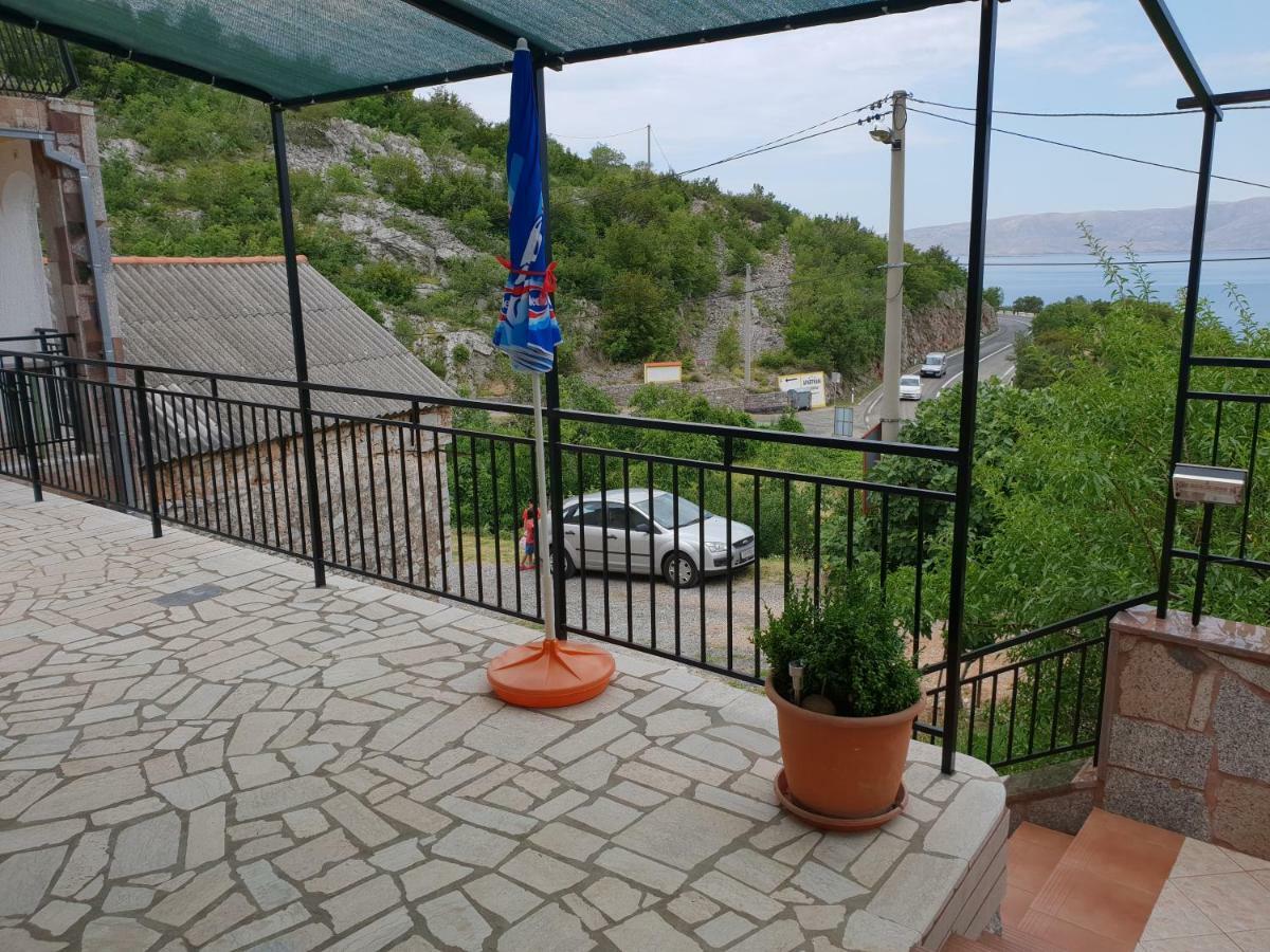 Apartments Mladenka Senj  Luaran gambar